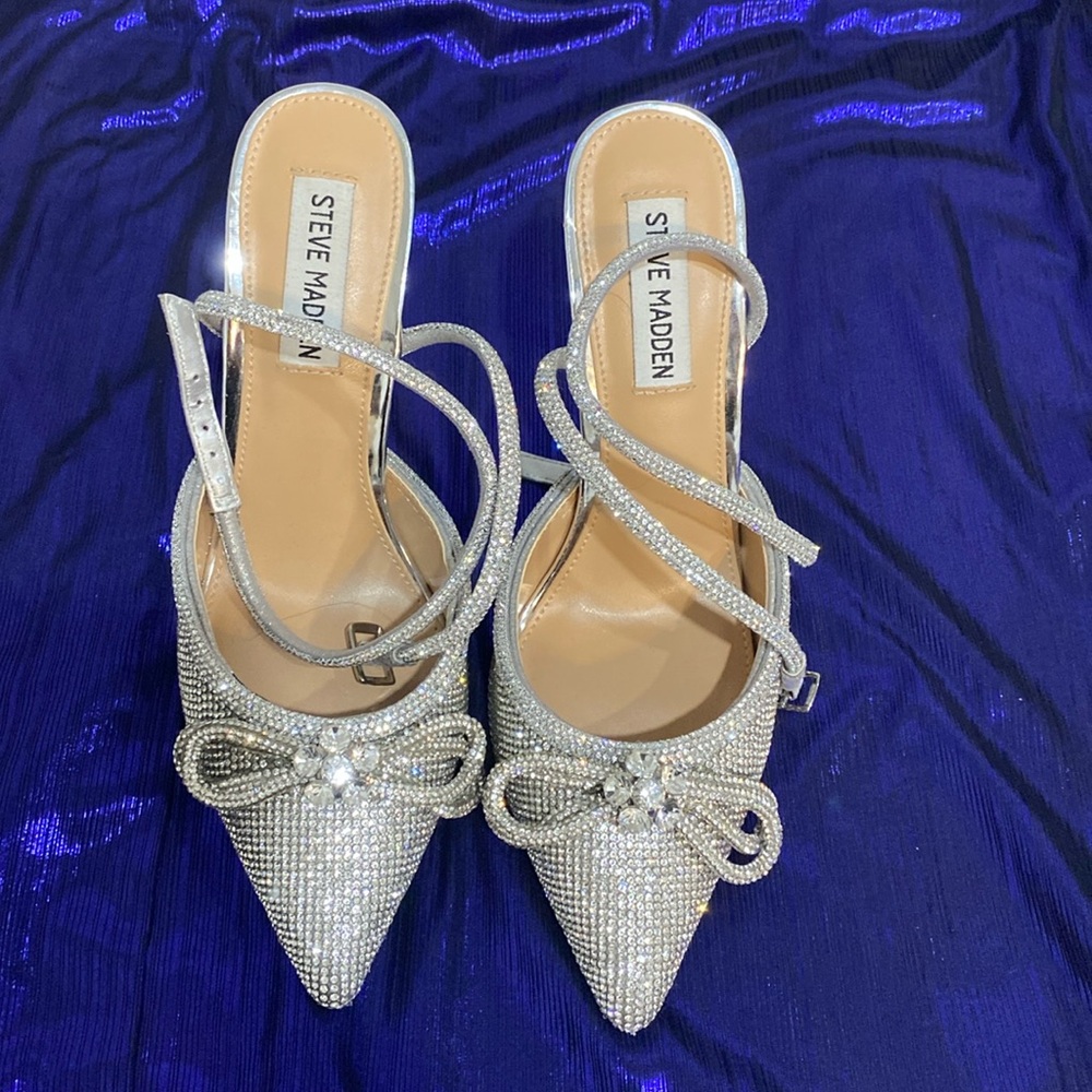 Steve Madden silver rhinestones high heels. Worn once for photoshoot.